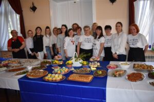 Uczestnicy-warsztatow-kulinarnych--na-str.-1-